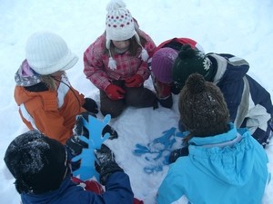 Schneekristalle zusammenbauen.JPG