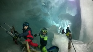 2016-04-12 Hintertuxer Gletscher - Eispalast (14).JPG