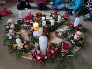 2018-11-30 Adventkranzweihe (9).JPG